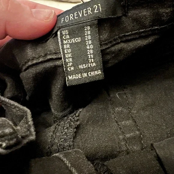 Forever 21 Black Jeans - Picture 3 of 4